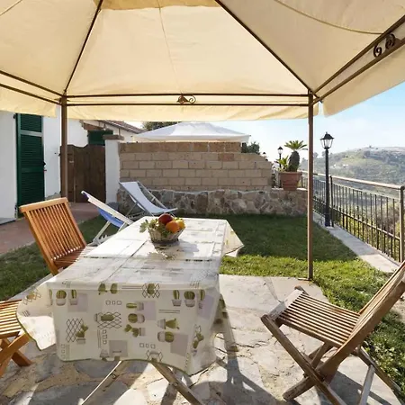 Apartment In 40835 Pompeiana